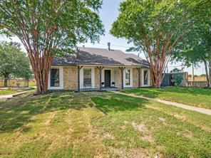2036 Apple Valley Road - Photo 1