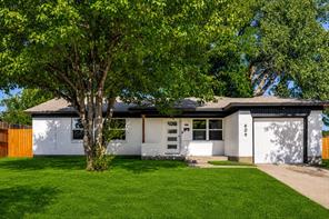 609 Warren Drive - Photo 1