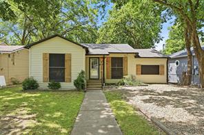 1020 W Brockett Street - Photo 1
