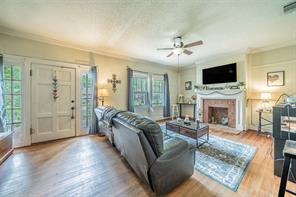 106 Walnut Street - Photo 2