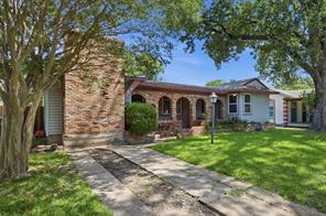 1625 Meadowbrook Drive - Photo 2