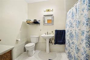 7700 Farm Village Road - Photo 15