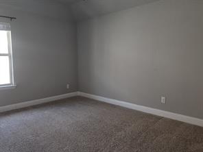 8704 Mccutchins Drive - Photo 13