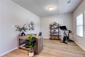 2120 Draco Drive - Photo 3
