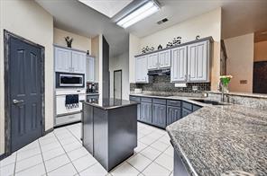 6001 Rock Cove - Photo 4