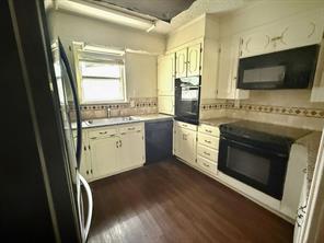 3010 Grand Avenue - Photo 4
