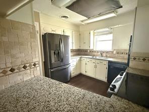 3010 Grand Avenue - Photo 5