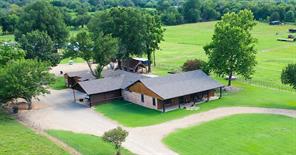 3779 Farm Road 1499 - Photo 1