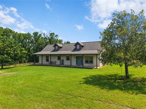 5884 FM 1650 - Photo 1