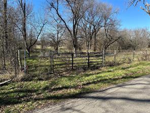 Tract 6 Co Rd 3103 - Photo 1