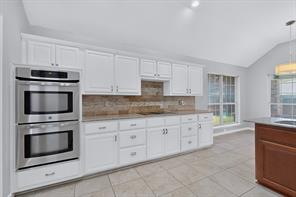 712 Regalwood Drive - Photo 10