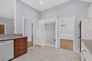 712 Regalwood Drive - Photo 11