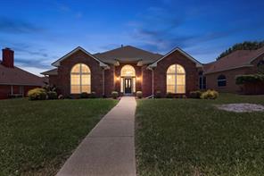 712 Regalwood Drive - Photo 2