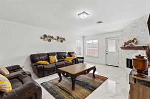 3207 Candlebrook Drive - Photo 4