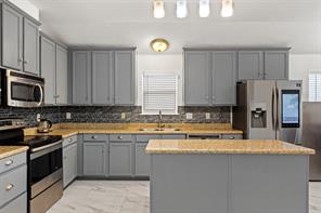 3207 Candlebrook Drive - Photo 5