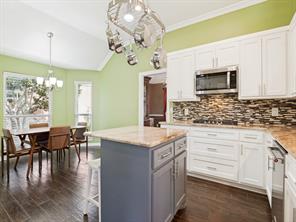 9502 Valley Lake Lane - Photo 11