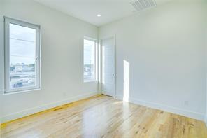 1612 Bennett Avenue - Photo 25