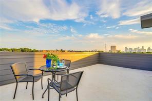 1612 Bennett Avenue - Photo 4