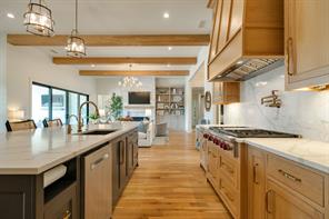 405 Crosswood Creek Court - Photo 10