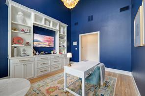 405 Crosswood Creek Court - Photo 16