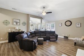 2912 Thousand Oaks Drive - Photo 14