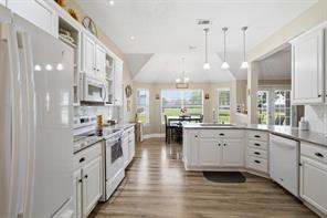 2912 Thousand Oaks Drive - Photo 8