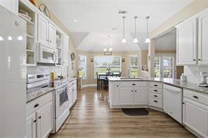 2912 Thousand Oaks Drive - Photo 9