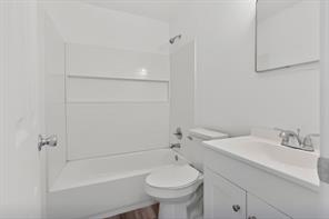 327 Randolph Street - Photo 15