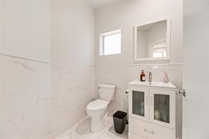 4926 Homer Street - Photo 18