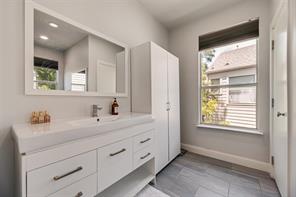 4926 Homer Street - Photo 29