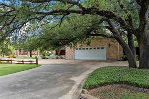 3401 Summit Circle - Photo 4