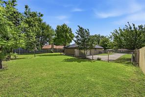 3110 Normandy Drive - Photo 32