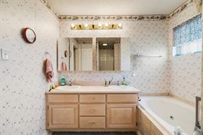 570 N Center - Photo 12