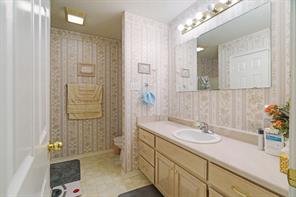 570 N Center - Photo 16