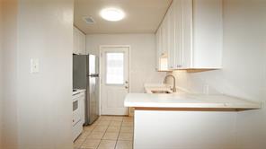 5638 Marina Drive - Photo 8
