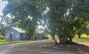 304 N Victor Street - Photo 1