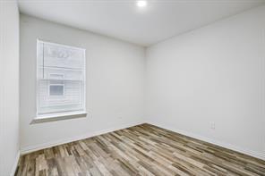 544 Lenox Street - Photo 11