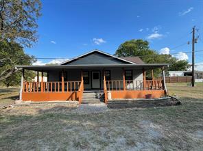 112 Plainview Drive - Photo 1