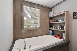 501 W 3rd Street - Photo 24