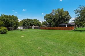 501 W 3rd Street - Photo 33