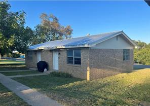 906 Birch Street - Photo 1