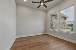711 Water Side Drive - Photo 14