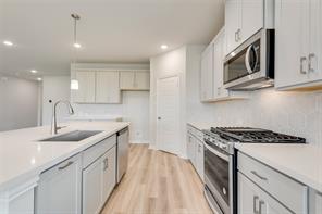 512 Marcus Lane - Photo 3