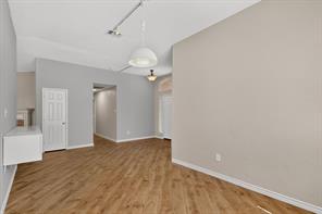 10201 Max Lane - Photo 5
