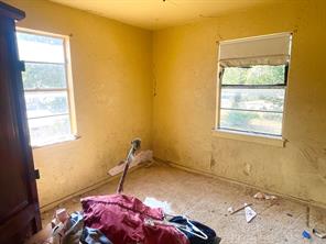 312 E Elm Street - Photo 9