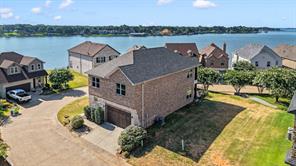 172 Marina Drive - Photo 1