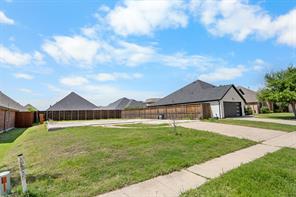 3042 Lakefield Drive - Photo 4
