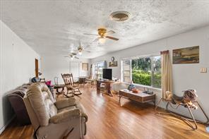 101 SE County Road 2240 - Photo 12