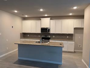 2940 Bluets Drive - Photo 3