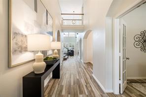 102 Stamford Drive - Photo 3